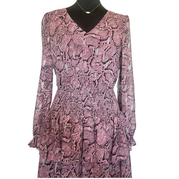 NWT 1. State Woman’s Xs Smocked Waist Snakeskin Print Ruffled V-Neck Dress - Picture 7 of 16